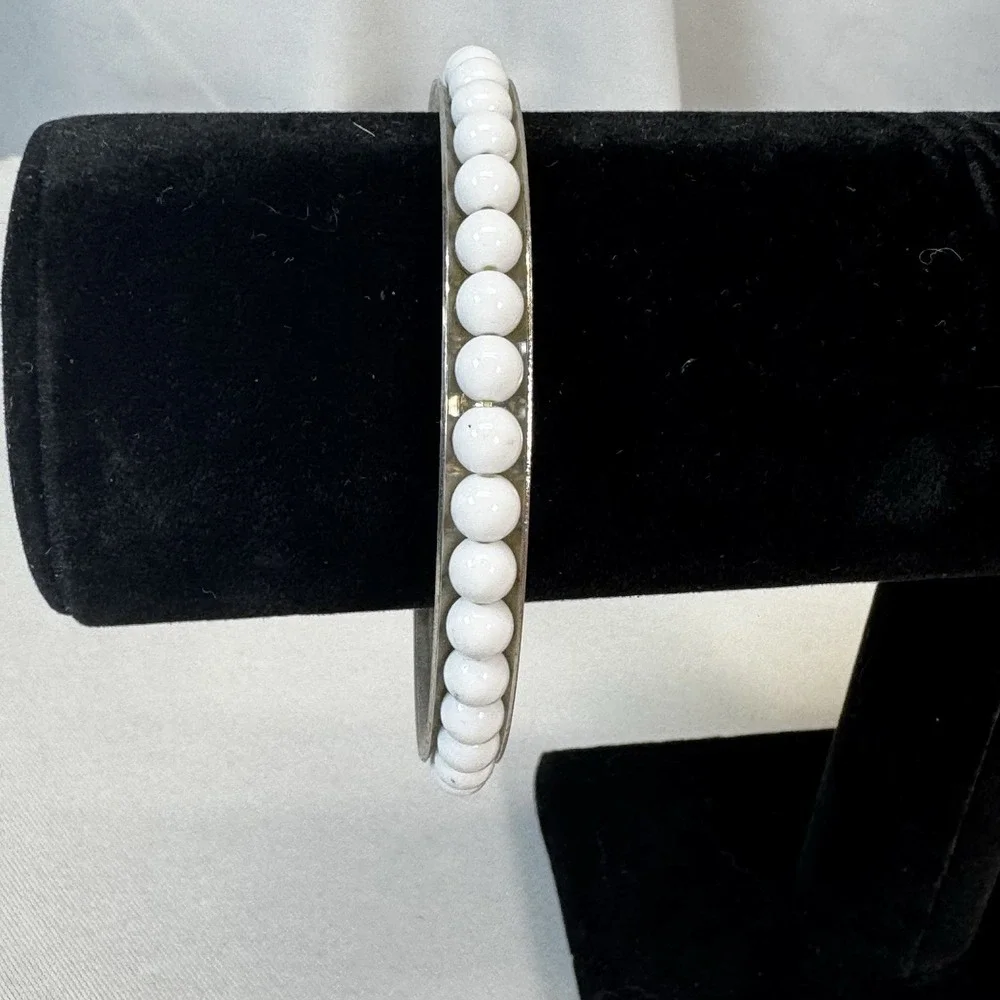 Silver Tone‎ Bangle With White Beads On Top